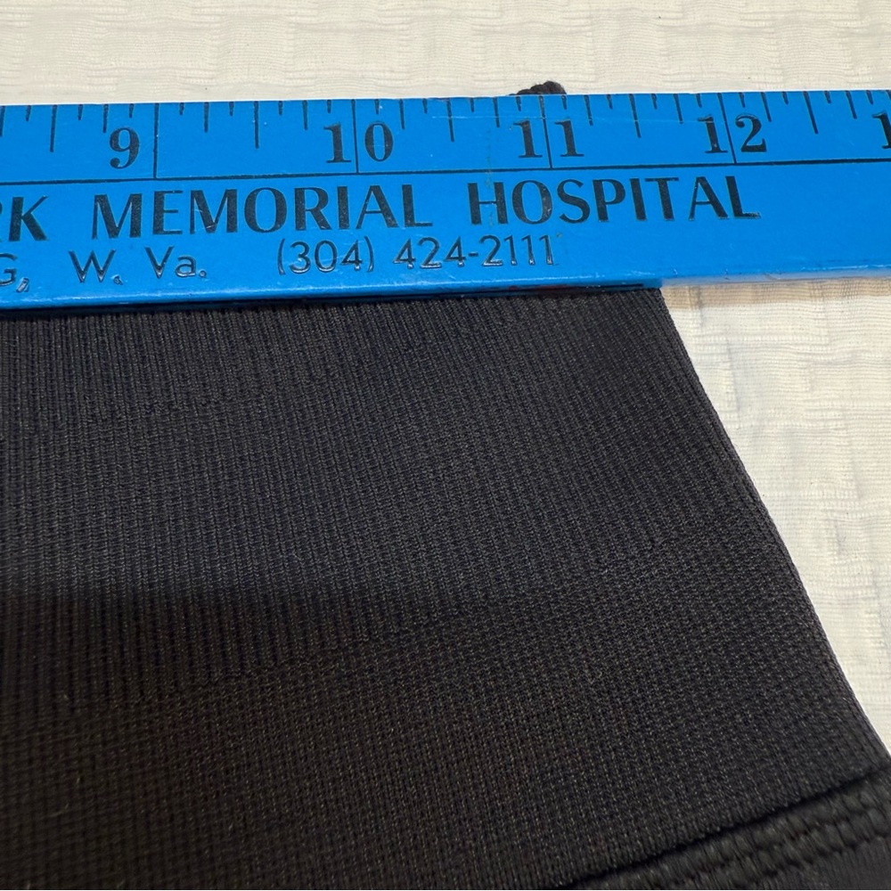 Lululemon Women’s Leggings Black/Gold Size Xs - Picture 6 of 9